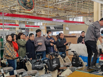 产教融合新篇章 智能制造行业系列课程首期——爱玛科技参观调研活动圆满落幕